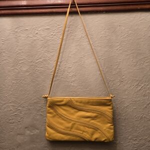 Vintage mustard leather mini shoulder bag – Y2K boho minimalist